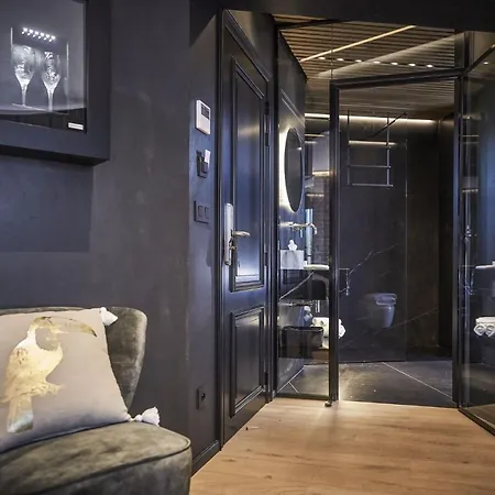 Hotel Oniro - Luxury Rooms & Wellness Suites (Adults Only)-3